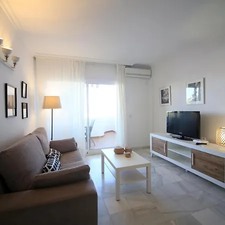 Yucas Pool & Apartment