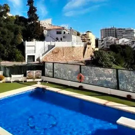 Yucas Pool & Apartment Fuengirola