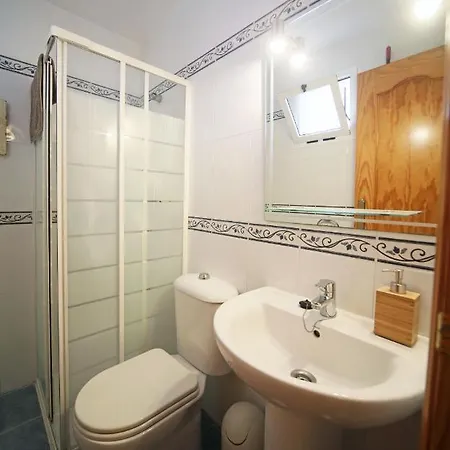 Yucas Pool & Apartment Fuengirola